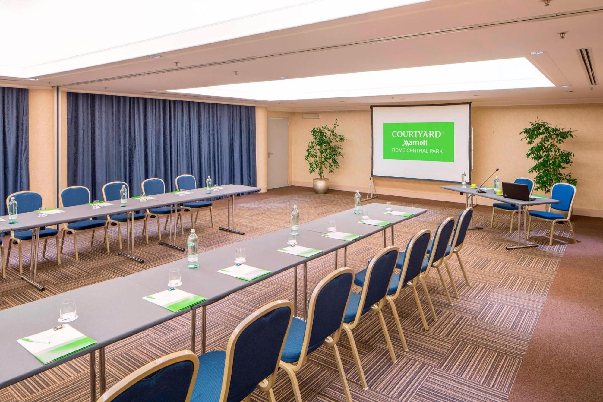 Courtyard By Marriott Rome Central Park Ngoại thất bức ảnh
