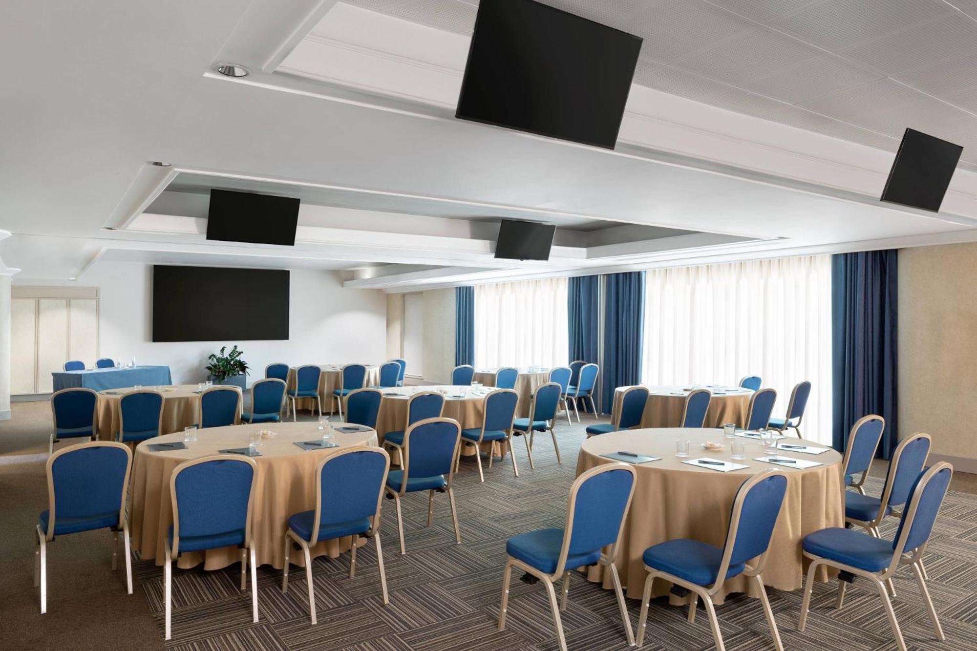 Courtyard By Marriott Rome Central Park Ngoại thất bức ảnh
