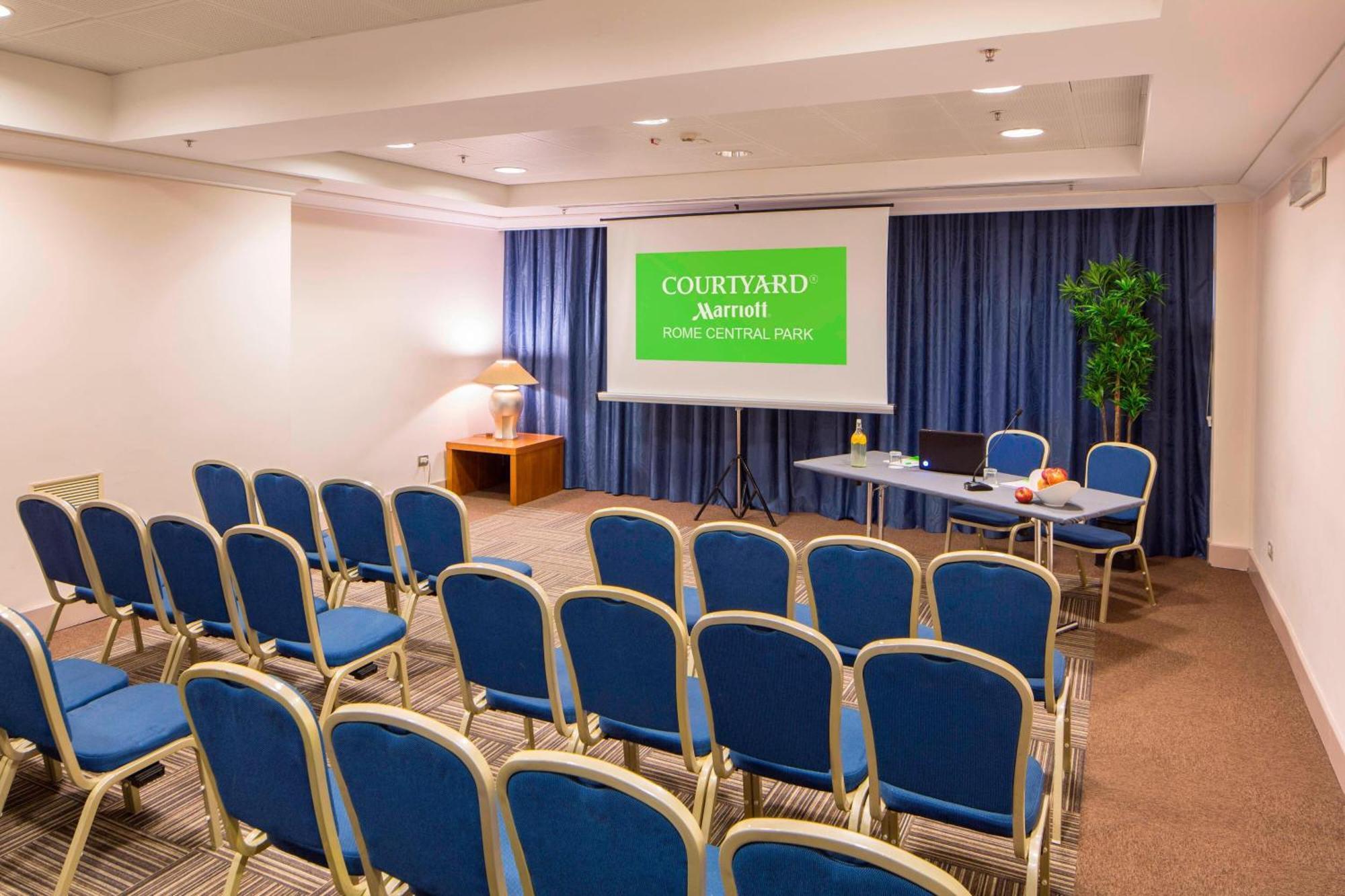 Courtyard By Marriott Rome Central Park Ngoại thất bức ảnh