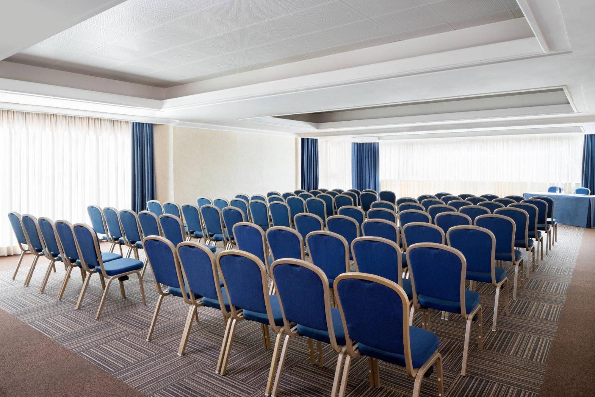 Courtyard By Marriott Rome Central Park Ngoại thất bức ảnh