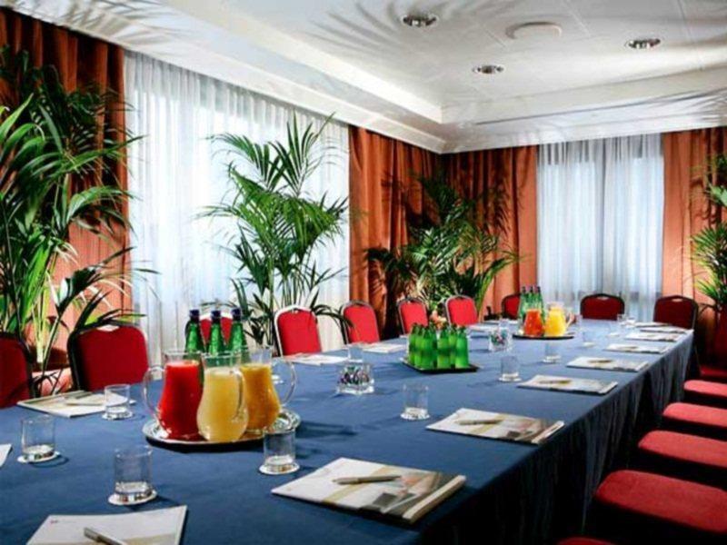 Courtyard By Marriott Rome Central Park Tiện nghi bức ảnh
